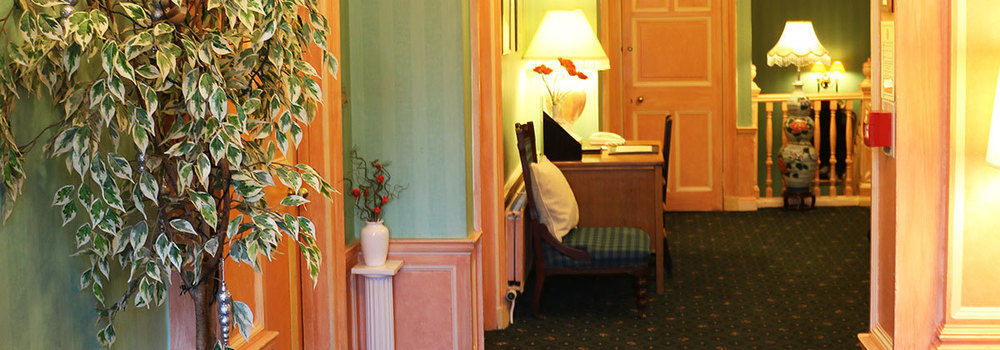 אדינבורו Grosvenor Gardens Hotel מראה חיצוני תמונה