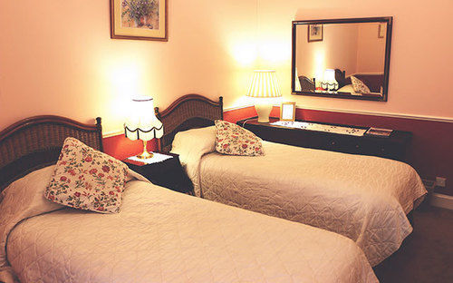אדינבורו Grosvenor Gardens Hotel מראה חיצוני תמונה