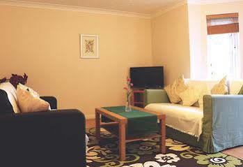 אדינבורו Grosvenor Gardens Hotel מראה חיצוני תמונה