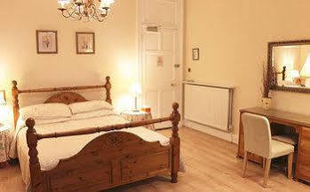 אדינבורו Grosvenor Gardens Hotel מראה חיצוני תמונה
