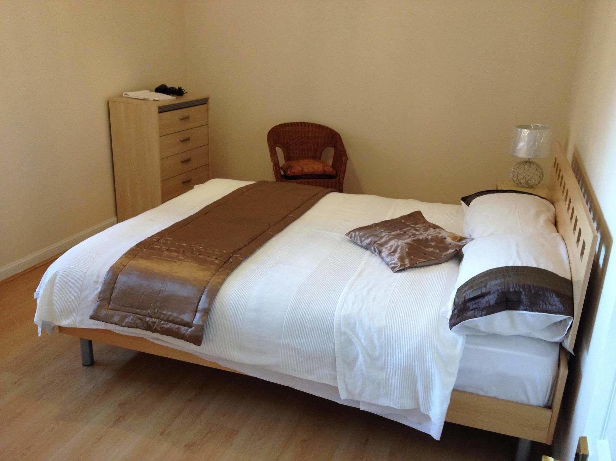 אדינבורו Grosvenor Gardens Hotel מראה חיצוני תמונה